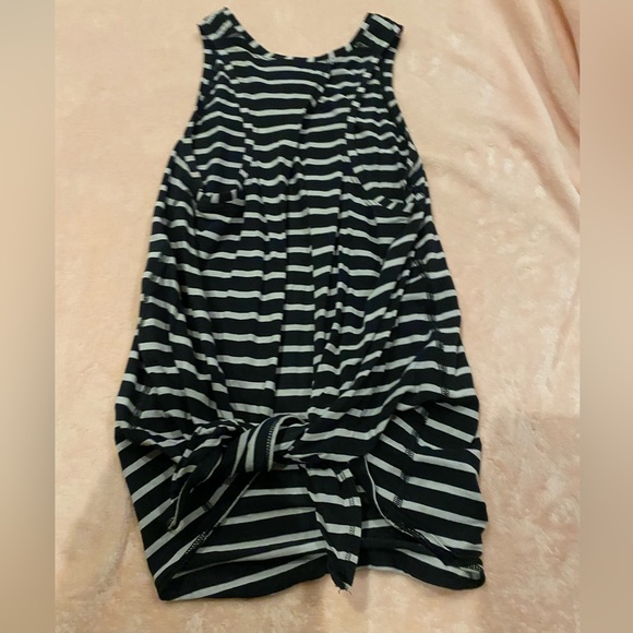 Lululemon All Tied Up Tank - Picture 4 of 7